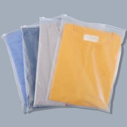 25 Count Frosted Zipper Bags: Ideal for Safe Clothing Shipping