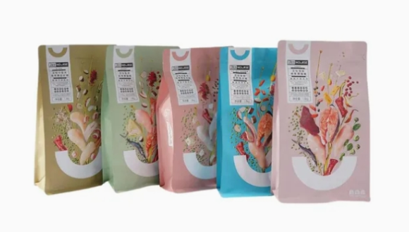 Custom Ziplock Pouches for Wet Pet Food: Stylish and Functional